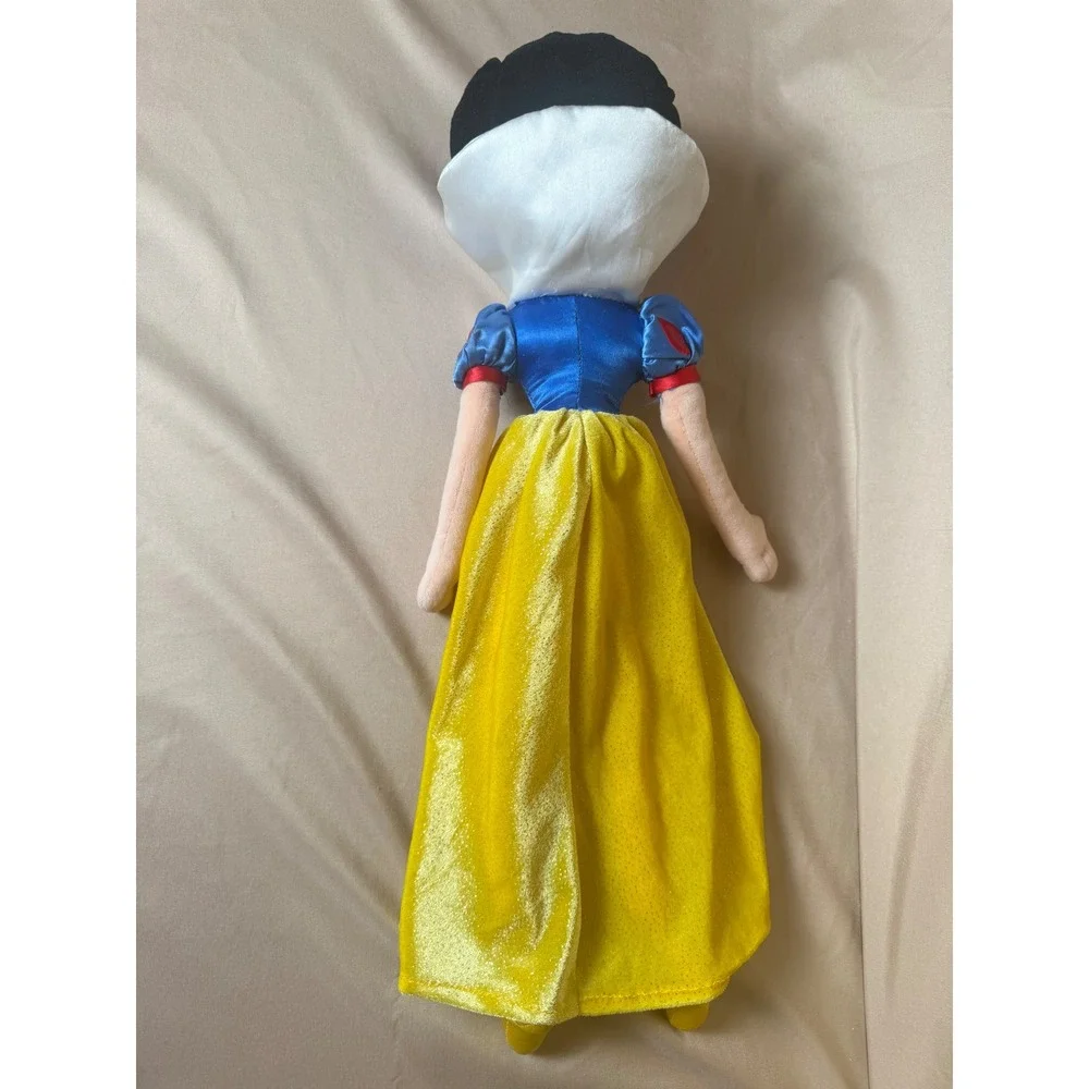 Disney Store Snow White Plush Doll 21 Inch Princess Stuffed Toy Soft Classic